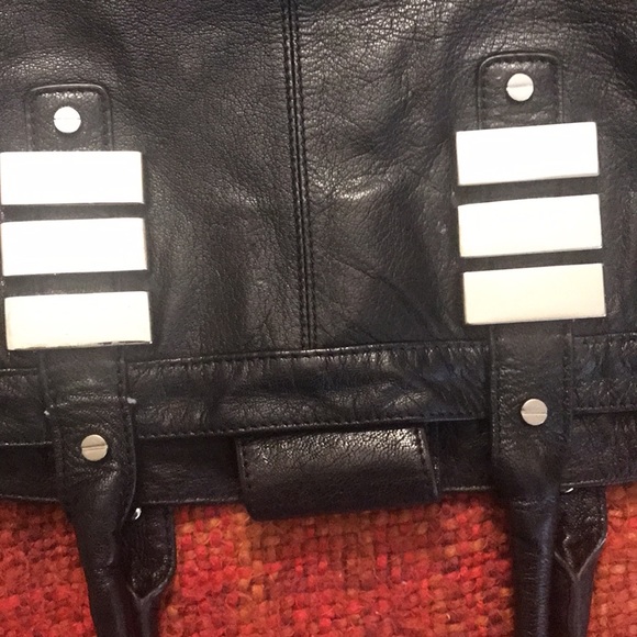 Large Hype Leather Tote - Picture 8 of 8